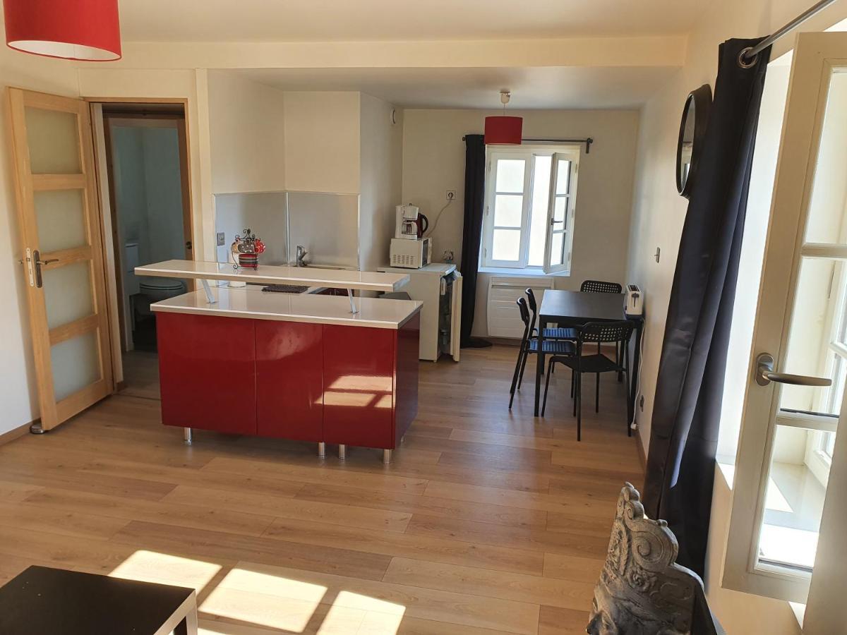 Appartement En Plein Centre De Deauville 2Eme Exterior foto